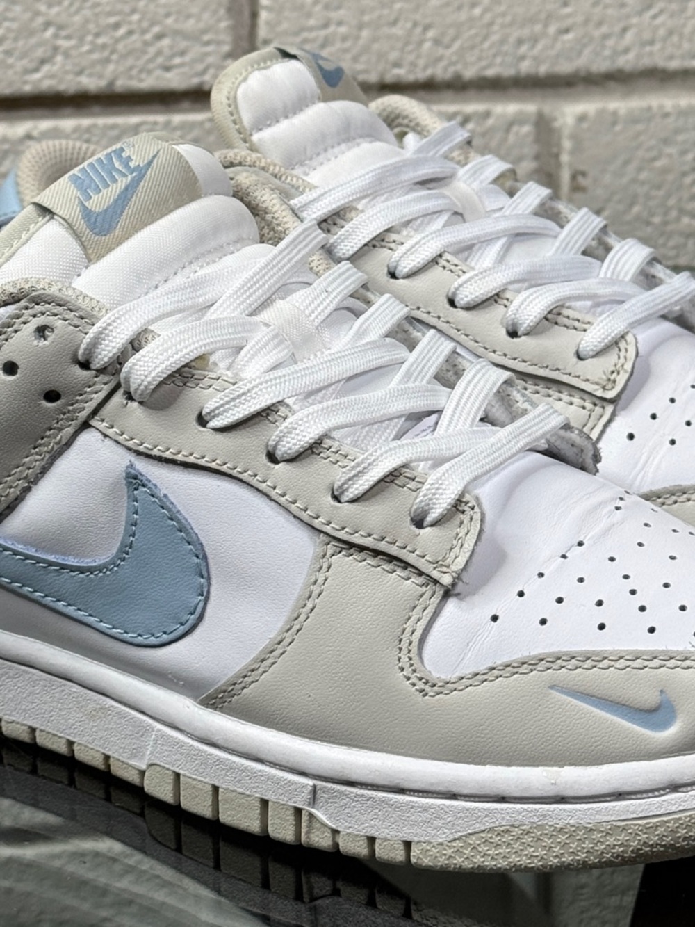 Nike Dunk Low White Light Blue Women’s Size 7 Clean